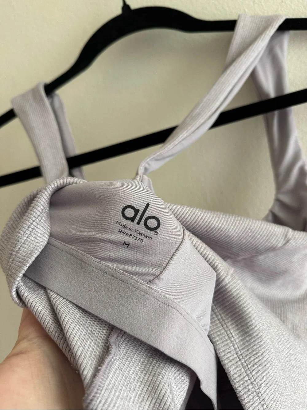 Alo Yoga ribbed crop tank top grey medium